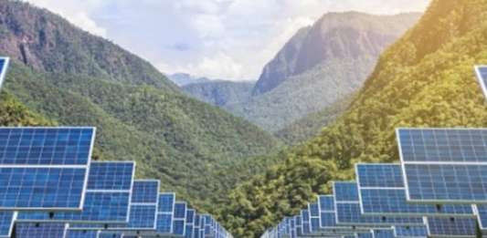 Como energia solar é produzida?