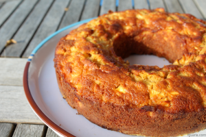Bolo de maçã de 15 minutos fofinho e pronto rapidinho na frigideira ou forno