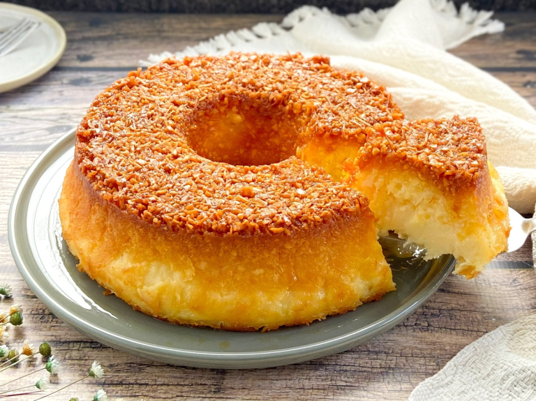 Bolo de aipim cremoso que parece pudim e derrete na boca