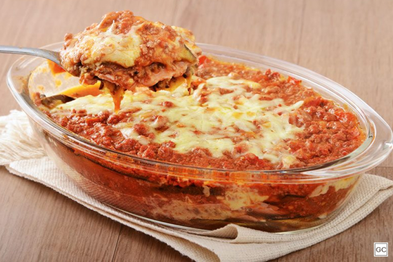 Lasanha de carne moída caseira que derrete na boca e conquista a família toda